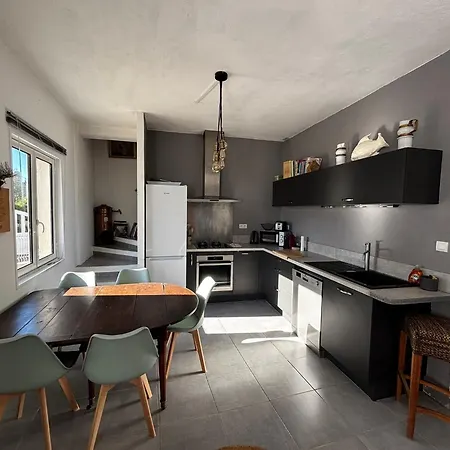 Дом отдыха Jolie Maison Individuelle Dans L'extreme Sud Монасья-д’Оллен