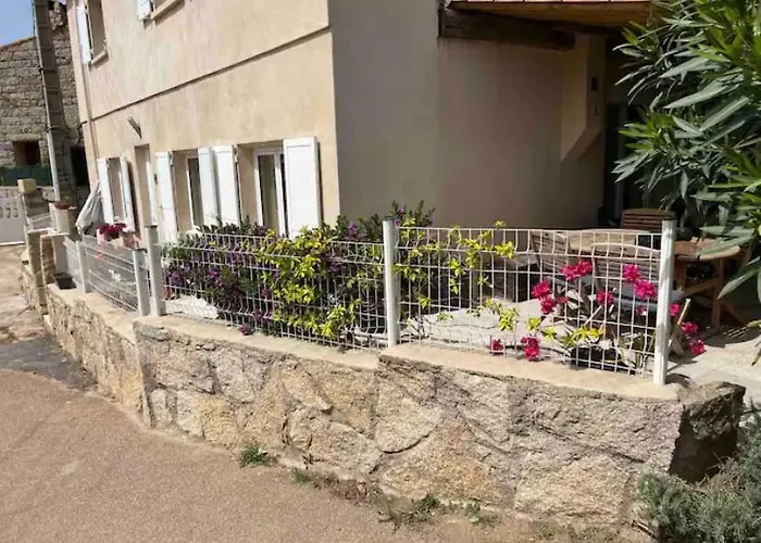 Nyaraló Jolie Maison Individuelle Dans L'extreme Sud