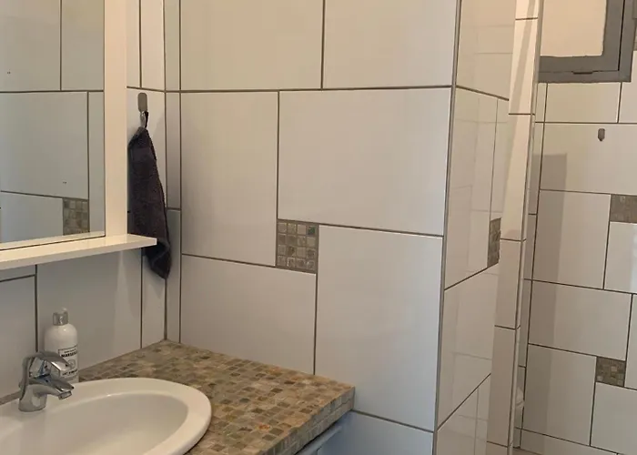 Jolie Maison Individuelle Dans L'extreme Sud 莫纳奇亚道勒内